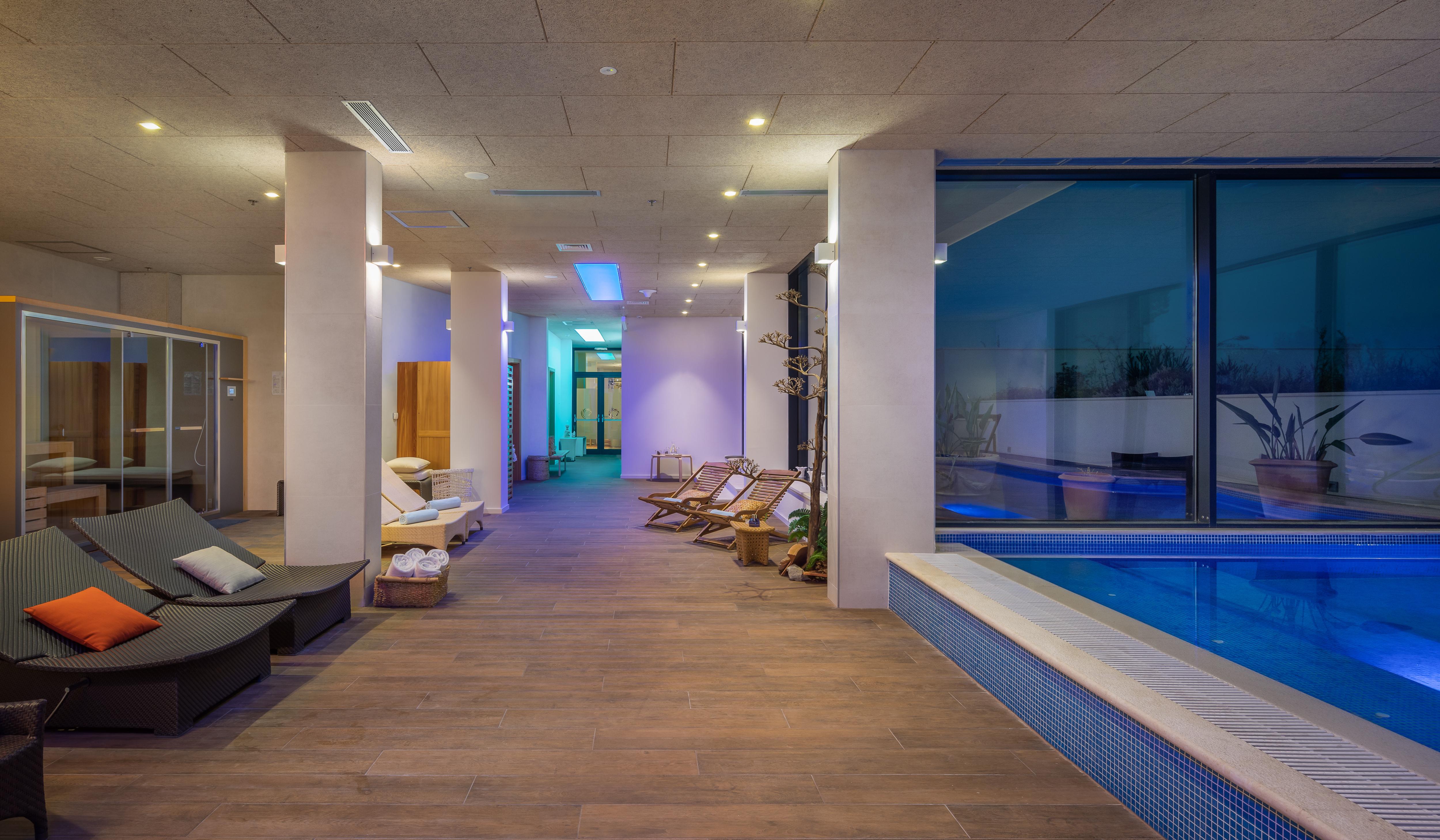 Ola - Adults Only Hotel