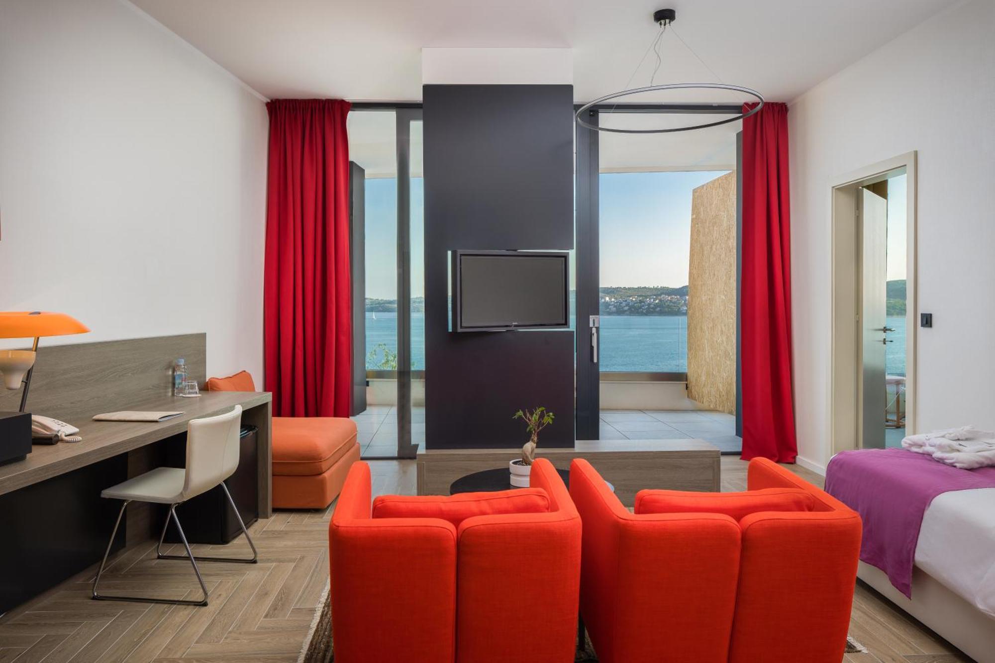 Ola - Adults Only Hotel